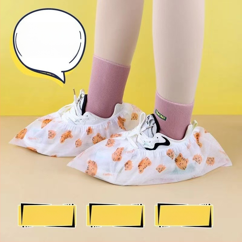 Jednorázové návleky na topánky z netkanej textílie – nepremokavé, hrubé, protiskluzové, pre vnútorné použitie