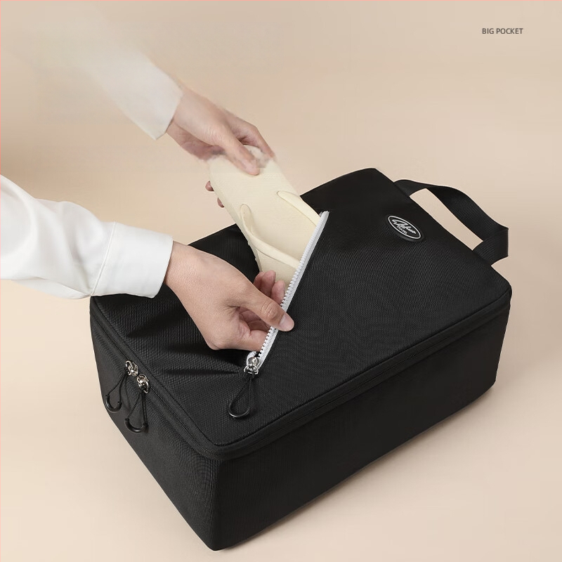 Cestovná taška na uskladnenie topánok – nylon, moderný minimalistický štýl, kód 6975, uvádzaná 2025