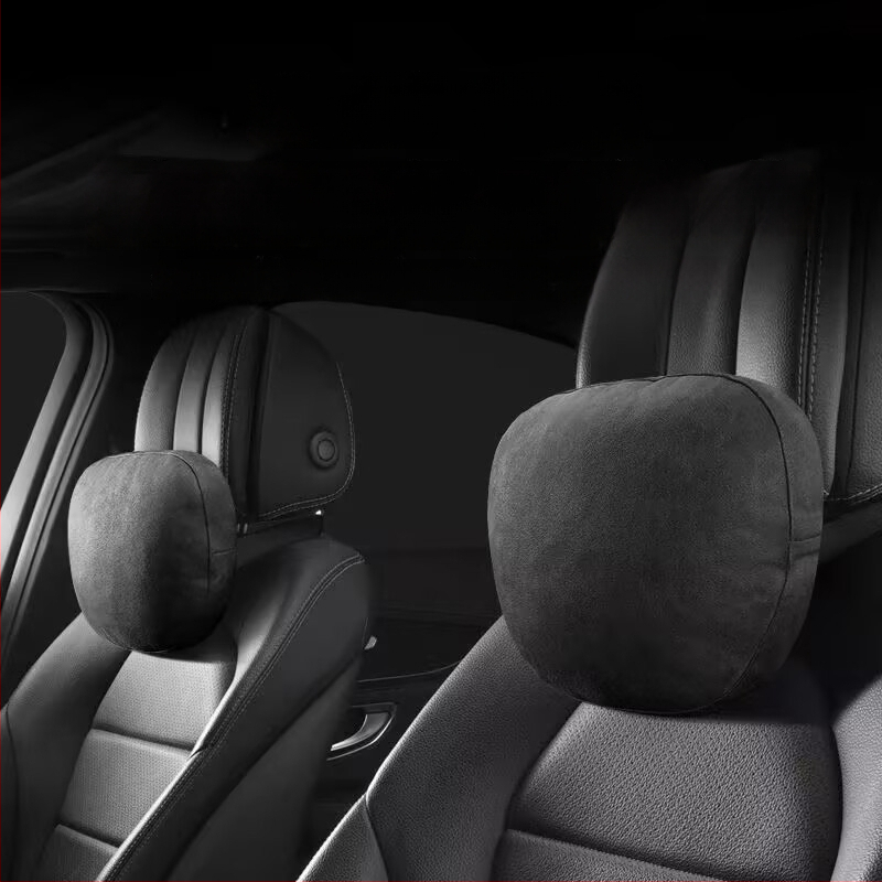 Automašīnas galvas balsts ar jostas atbalstu, kakla spilvens, velūra ārējā apdare, sintētisko šķiedru pildījums, universāla saderība