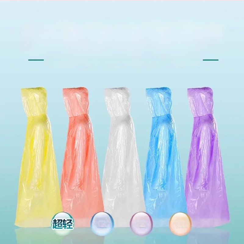 Jednorazové pončo, dlhé, priesvitné, kompletné pokrytie, odolné voči dažďu