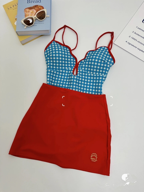 Üheosaline ujumistrikoo võrgustiku mustriga, kõrge vöökoht, avatud selg, rinna padjad