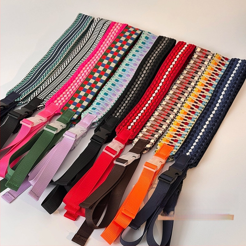 Popruh na tašku/ramenný popruh — polyesterové vlákno, geometrický vzor, mestská jednoduchosť, jar 2025