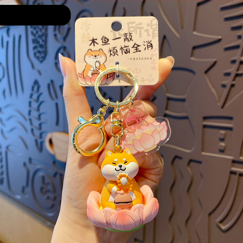 Capybara prívesok na kľúče – živica, kreslený štýl Buddha-Lotus séria, samostatné balenie