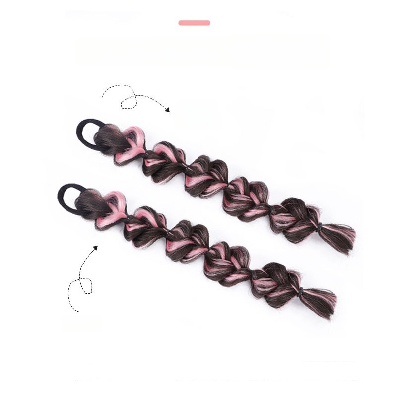 Parochňa s bubble copom a chvostom, vlákna odolné voči teplu, stredná až dlhá dĺžka, prirodzený vzhľad pre ženy