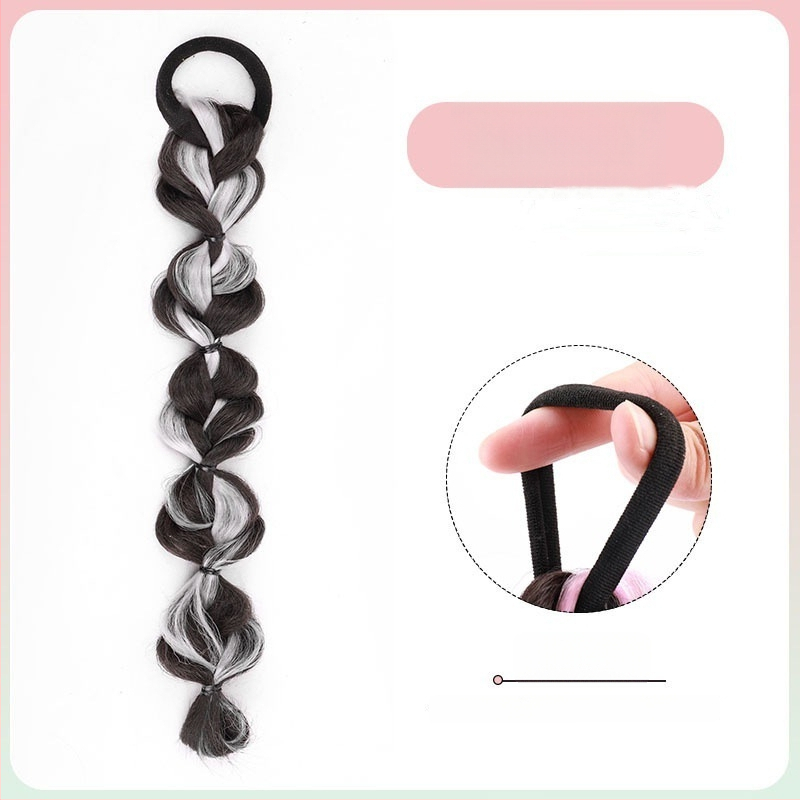 Parochňa s bubble copom a chvostom, vlákna odolné voči teplu, stredná až dlhá dĺžka, prirodzený vzhľad pre ženy