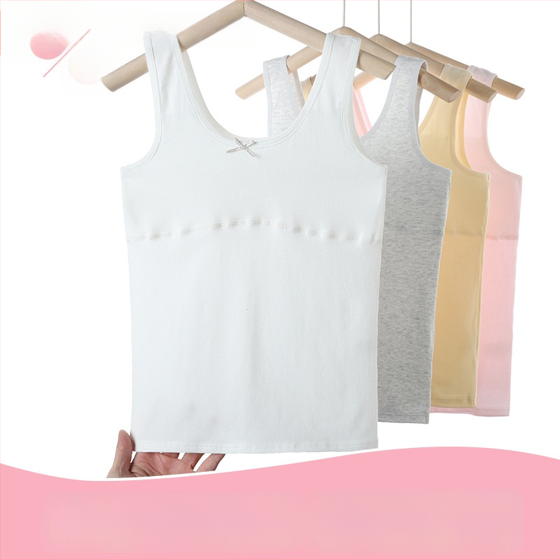 Dievčenská bavlnená tréningová podprsenka v vest štýle, plný košík, tenké formované košíky, pevné dvojité ramienka, priedušná a pot odvádza, podšívka bavlna 90–95%