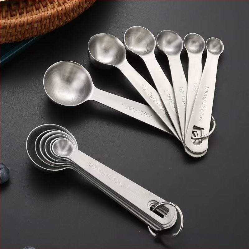 6-dielny set meracích lyžíc z nehrdzavejúcej ocele so stupnicou, na pečenie a do kuchyne — Model: Measuring Spoon 1