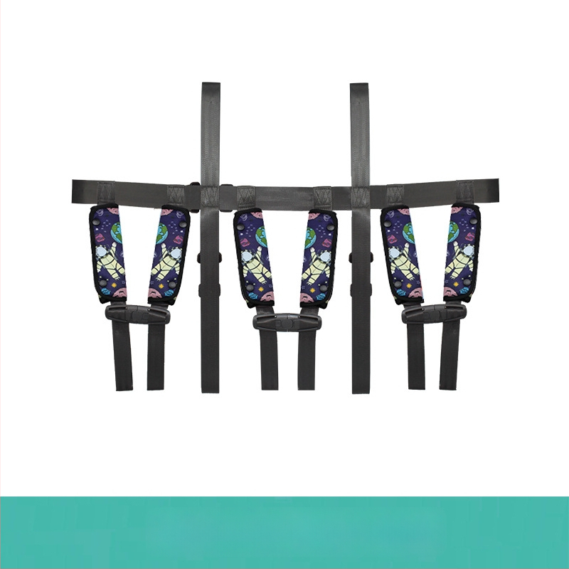 Detská cestovná vesta s doplnkovým bezpečnostným pásom pre auto, autobus a školský autobus; Materiál: zinková zliatina + polyesterové vlákno; Vhodná hmotnosť: 11–32 kg; Hmotnosť: 0,4 kg