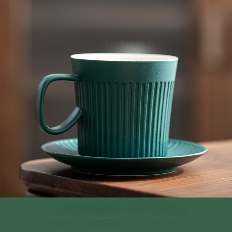 Japonský štýl keramická šálka na kávu s podšálkou, cylindrický tvar, vhodná do mikrovlnky, tepelne odolná