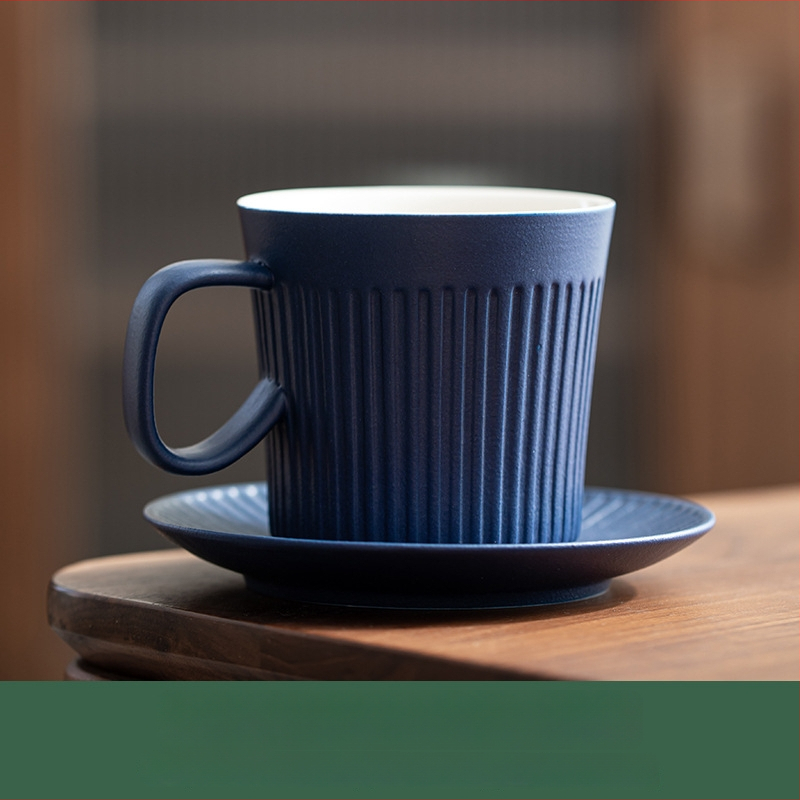 Japonský štýl keramická šálka na kávu s podšálkou, cylindrický tvar, vhodná do mikrovlnky, tepelne odolná