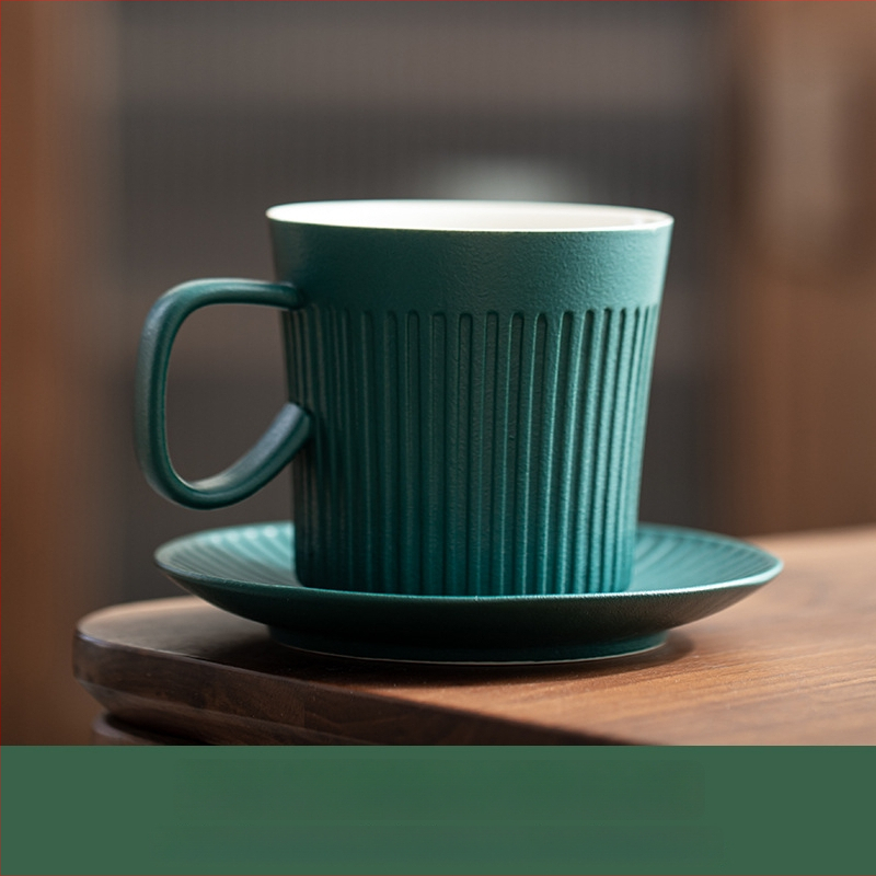 Japonský štýl keramická šálka na kávu s podšálkou, cylindrický tvar, vhodná do mikrovlnky, tepelne odolná