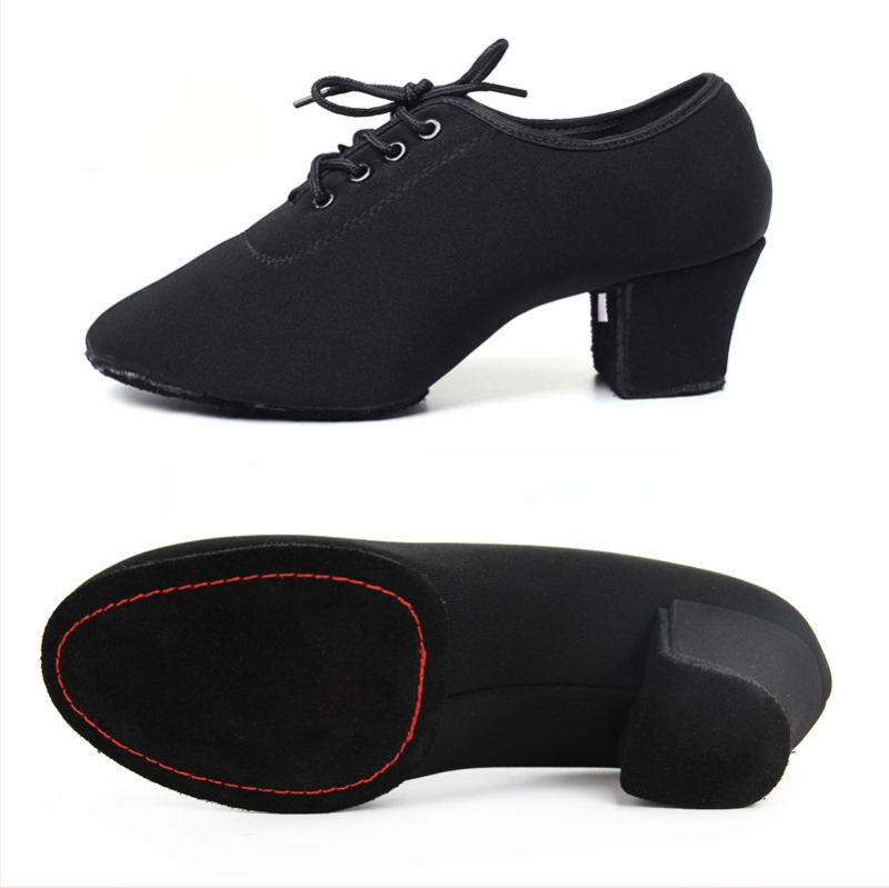 Sieviešu latīņu deju kurpes – vidēja papēdis, gumijas zole, augšdaļa no auduma, pieaugušām dejotājām
