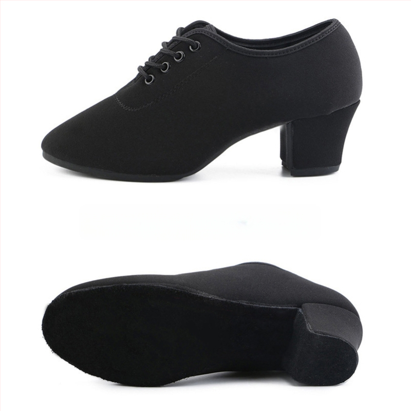 Sieviešu latīņu deju kurpes – vidēja papēdis, gumijas zole, augšdaļa no auduma, pieaugušām dejotājām