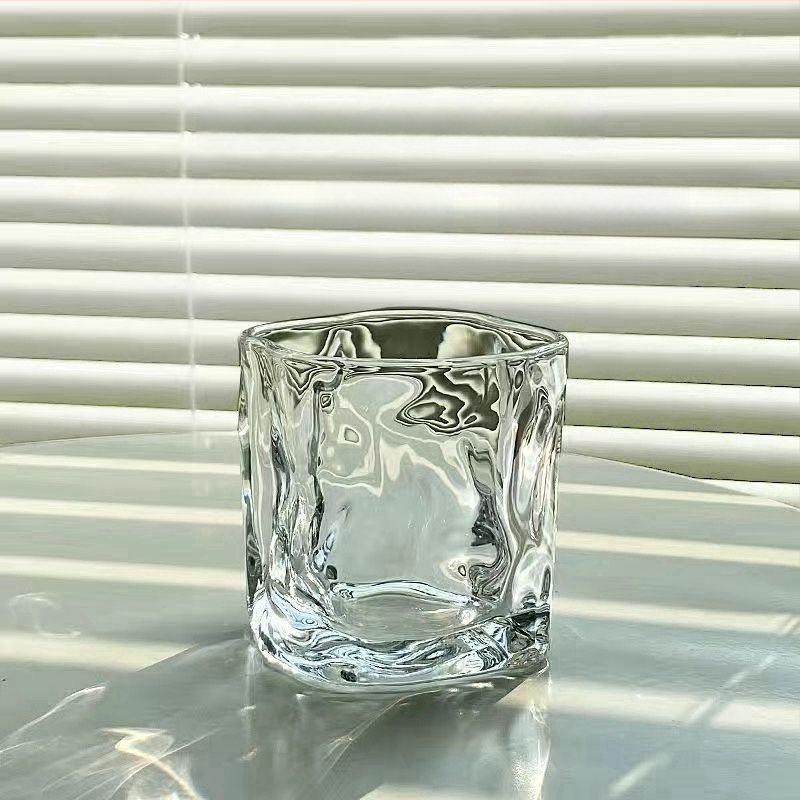 Pohár zo skla v štýle Ins so slamkou, sklo s vysokou borosilikátovou odolnosťou, okrúhly tvar, ľadovcová textúra, prenosný