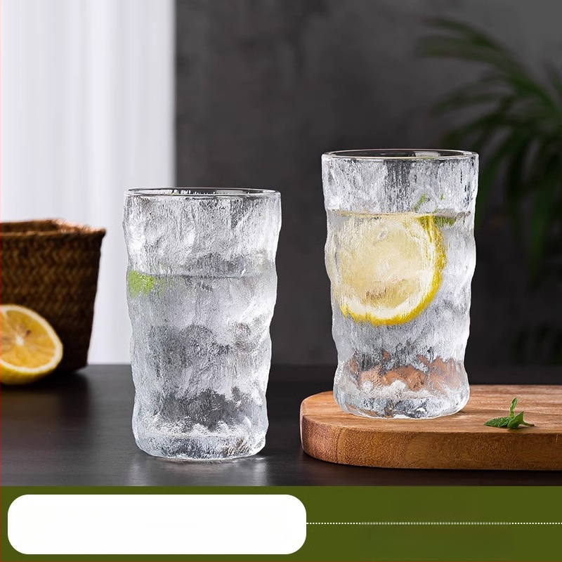 Pohár na vodu zo skla soda-lime, moderný a jednoduchý štýl, bez držadla, vzor ľadovcový (glacier), jednovrstvá konštrukcia, hmotnosť 0,3 kg