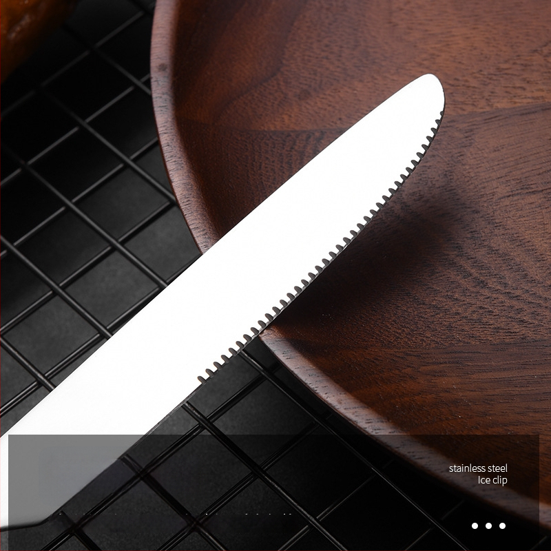 Trojbodový set jedálenského príslušenstva západného štýlu – nôž, vidlička a lyžica; 410 nerezová oceľ; zrkadlové leštenie; prispôsobiteľný; súkromná značka