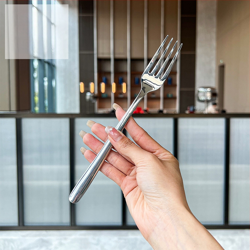 Set lyžíc s kruhovou hlavou z 316 nerezovej ocele, zrkadlovo leštené, moderný minimalistický štýl, model C284D