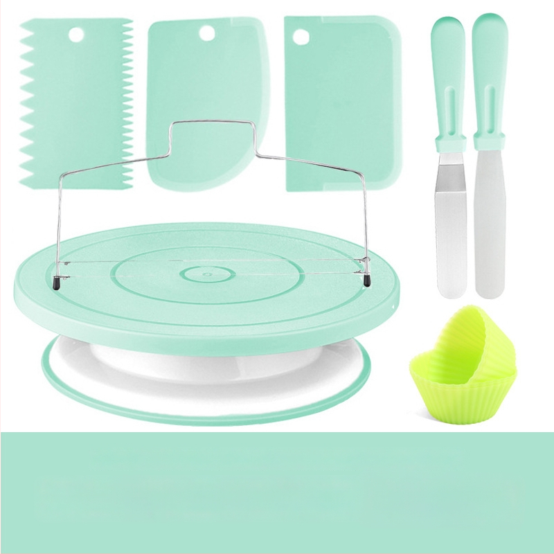Set na zdobenie tort s otočnou podložkou – nerezová oceľ, nepravidelný tvar; 207 dielov; zahŕňa zdobiace trubičky, vrecká, špachtle a formy na muffin; značka qiao; uvedené v roku 2025