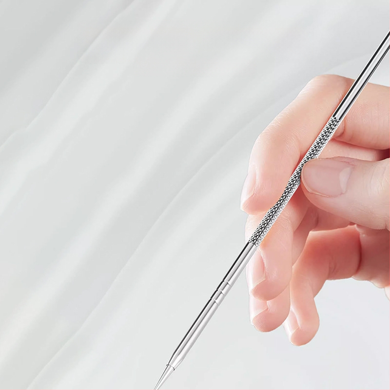 Sada 4 nerezových ihiel na akné pre odstraňovanie čiernych bodiek