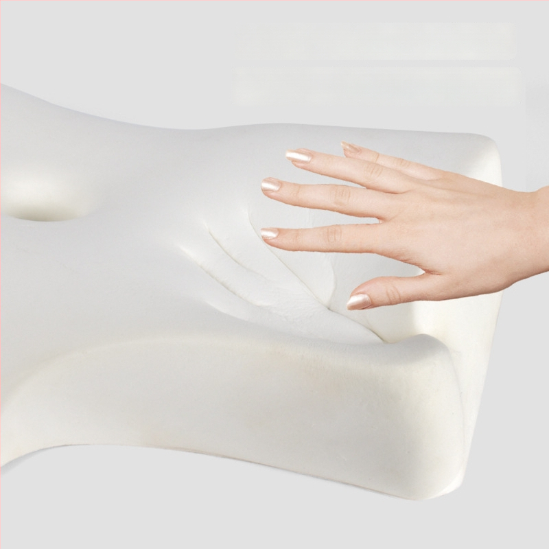 Vankúš z pamäťovej peny – obdĺžnikový tvar, pletený poťah, výška jadra 5–10 cm, hmotnosť jadra 1–2 kg, možnosť prispôsobenia