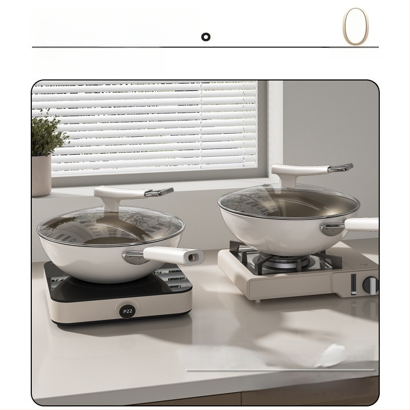 Wok s titanovým povlakom aplikovaným teplným striekaním, nepriľnavý, ploché dno, viečko z tvrdeného skla