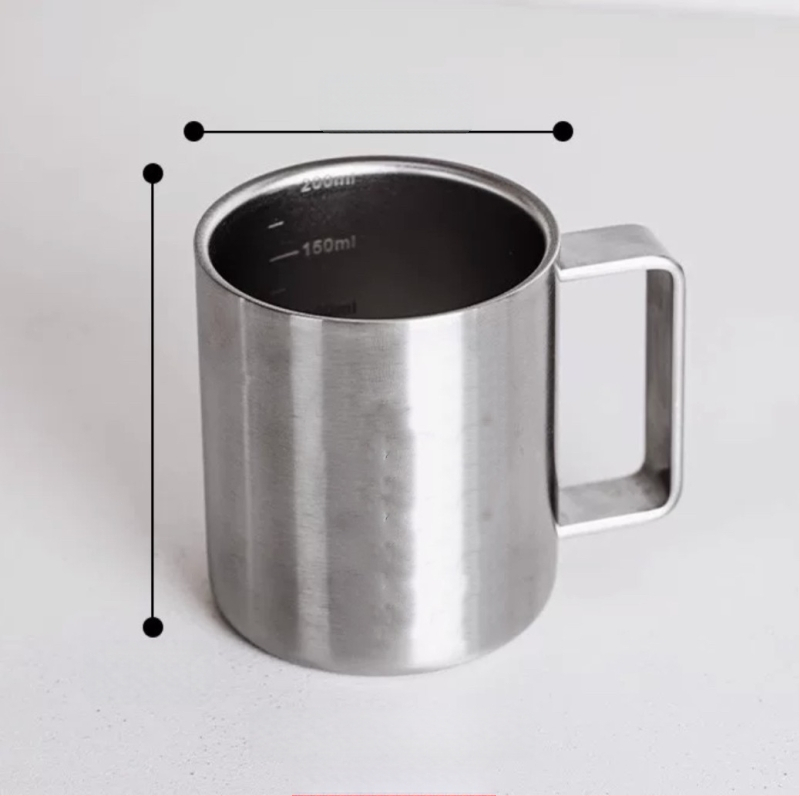 Nerezový hrnček s viečkom – dvojvrstvový izolačný cestovný hrnček