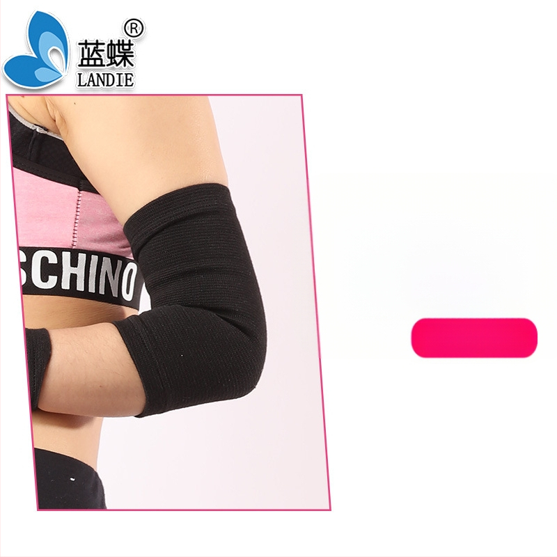 Kombinovaný športový ochranný set s ochrannými prvkami pre dlaň, zápästie, hlavu, pás, lakeť, lýtko, rameno, koleno, členok; materiál: polyesterové vlákno, polypropylén, latexové vlákno; vhodný pre všeobecné používanie vo všetkých športoch