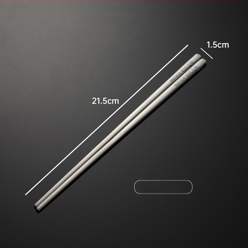 Sada príborov z 304 nerezovej ocele s laserovým motívom úsmevu a naklonenou rúčkou – lyžica, paličky a vidlička, kompletná sada s logom