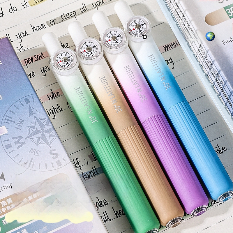 Blue fruit Compass vreckové pero — plastové telo, hrot z nehrdzavejúcej ocele, hmotnosť 60 g.