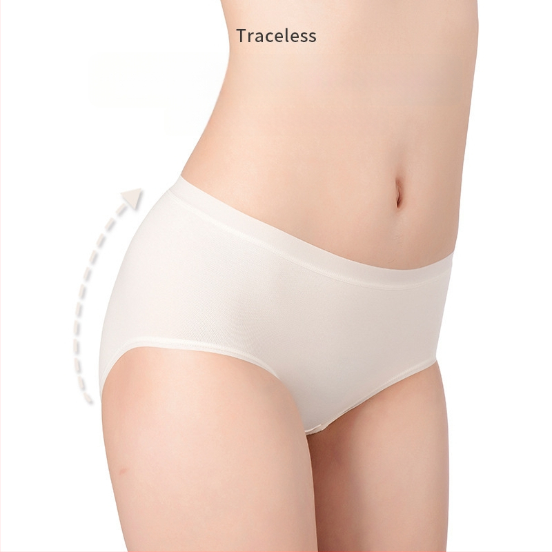 Дамски безшевни памучни бикини – 60 нишки дълговлакнест памук, антибактериални, средна талия