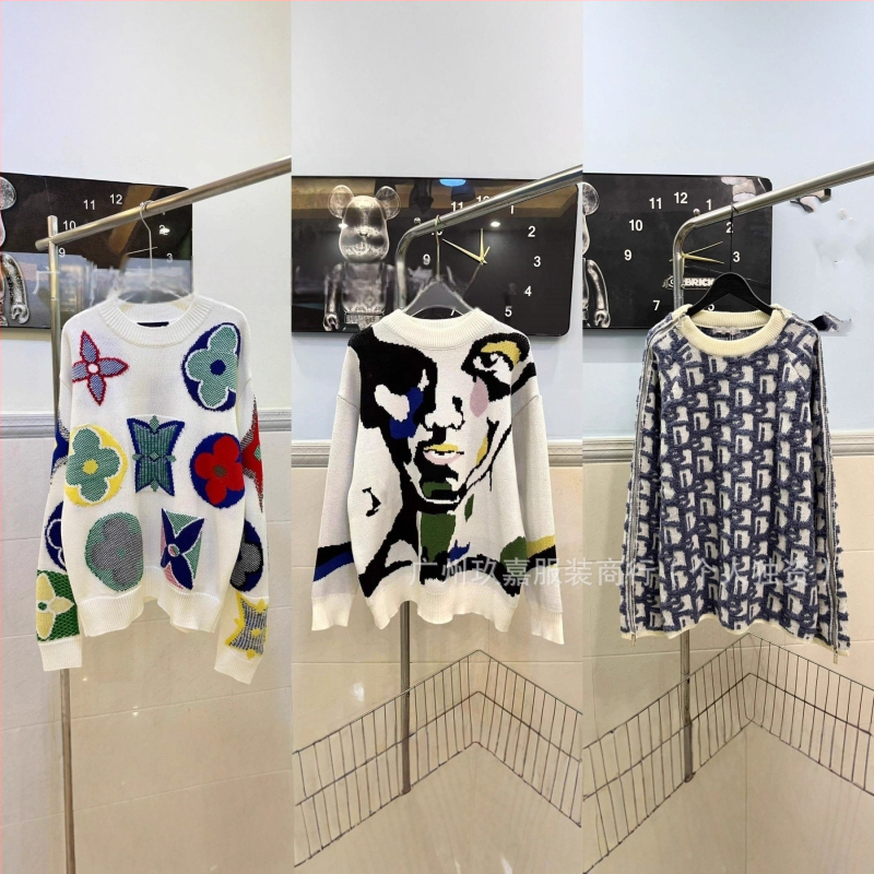 Jacquardový sveter z 100% vlny, okrúhly výstrih, dlhé rukávy, voľný strih, pohodlný materiál