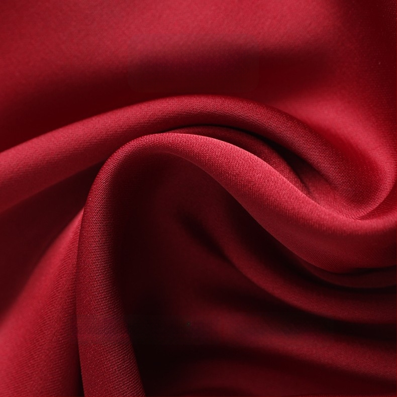 Sada pyžám pre páry z Ice Silk, tradičný čínsky štýl, V-krk, dlhé rukávy, dlhé nohavice