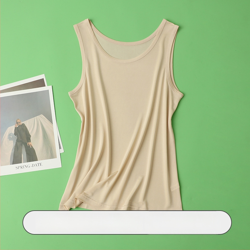 Vesta zo silkej hodvábnej priadze s širokými ramenami - 100% hodváb Mulberry, okrúhly výstrih, tenká látka 101–120 g/m2, leto 2024, ležérny štýl