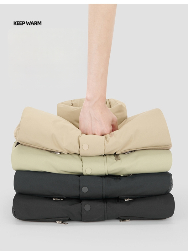 Pánska vesta so stojacím golierom, výplň 60–90 g, fleece podšívka, zips, voľný strih