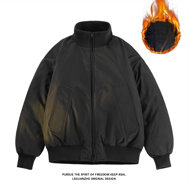 Мъжко авиаторско бомбър яке със свободна кройка, цип за закопчаване, пълнеж от полиестер и стандартна дебелина