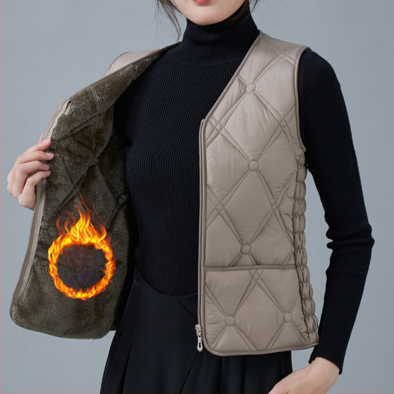 Dámska vesta z flísu a bavlny, úzky strih, V výstrih, vzory: diamantová mriežka a bodky, výplň polyestér, bežná dĺžka