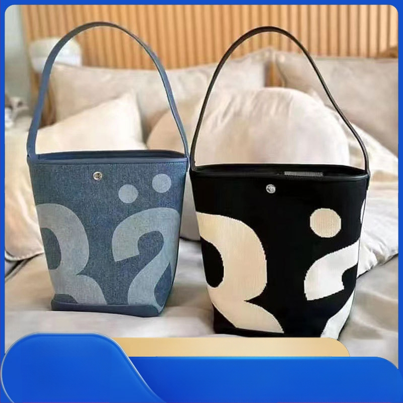 Dámska bucket taška z PU kože, mestský minimalistický štýl, valcovitý tvar, magnetické zapínanie, PU podšívka, vnútorná kapsa so zipsom, sendvičový typ, dvojité ramenné popruhy