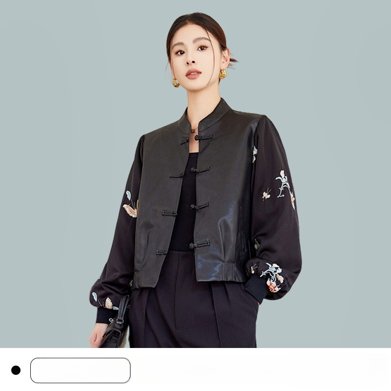 Dámska kožená bunda z umelej kože - umelá koža PU, stojatý golier, jednosranné zapínanie, vyšívací detail, dlhé rukávy