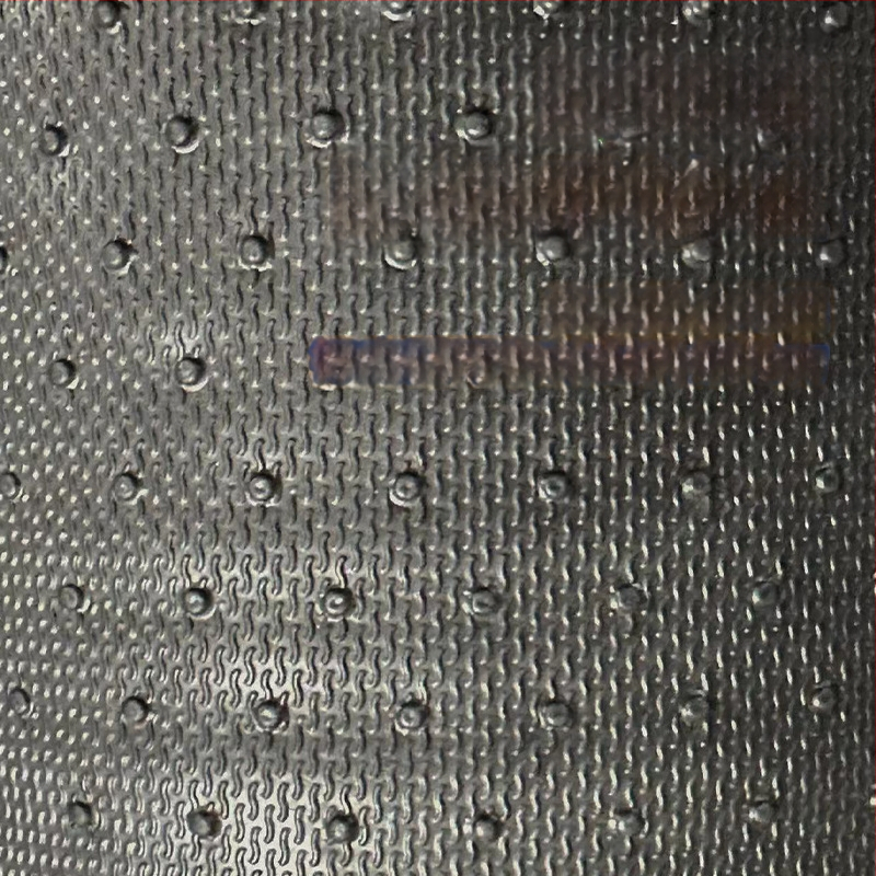 Automobilová podložka do auta z PVC, spracovanie drôtovou slučkou, štvorcový tvar, umývateľná, prispôsobiteľná