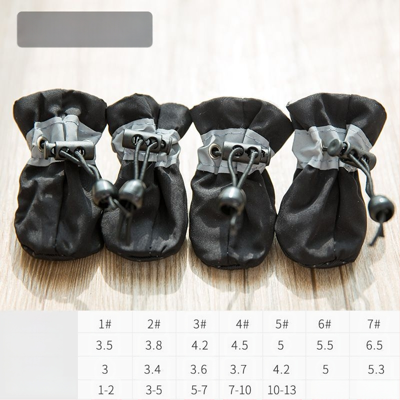 Topánky pre psov s mäkkou podrážkou, syntetická koža, odolné voči opotrebovaniu, karikatúrny štýl, univerzálne použitie (Model FBX888)