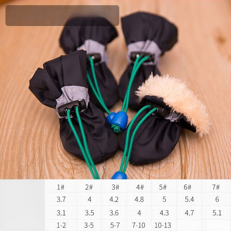 Topánky pre psov s mäkkou podrážkou, syntetická koža, odolné voči opotrebovaniu, karikatúrny štýl, univerzálne použitie (Model FBX888)