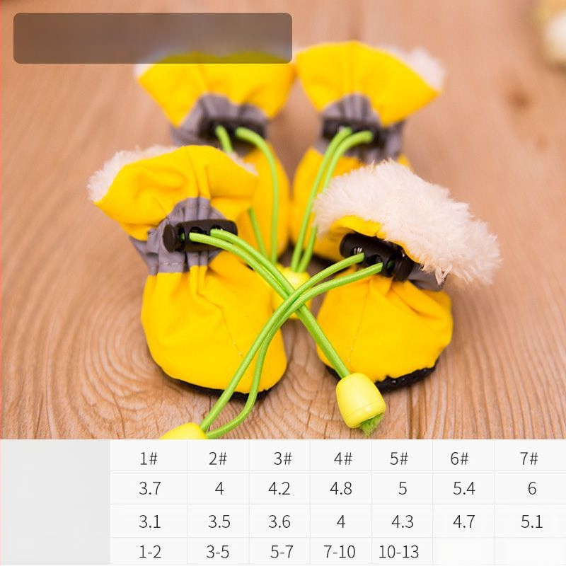 Topánky pre psov s mäkkou podrážkou, syntetická koža, odolné voči opotrebovaniu, karikatúrny štýl, univerzálne použitie (Model FBX888)