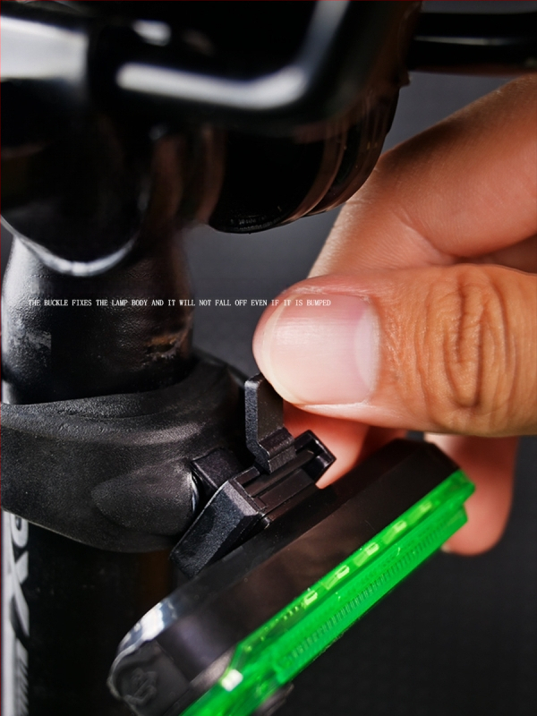 Zadné svetlo na horské kolo s nabíjateľnou funkciou, na nočné jazdy, blikajúci režim, kompatibilné s horskými, cestnými a balansnými bicyklami