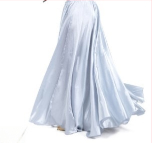 Belly dance dlhá sukňa so širokým lemom - moderný kostým na predstavenie pre ženy; satén Bamei; hlavný materiál: 99% polyester; značka Qingzi aiyi; jar 2025.