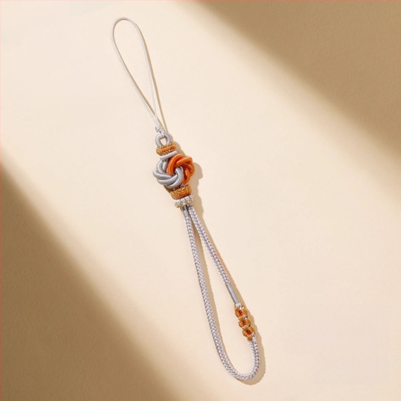 Ručne tkaný mandala náramok na telefón s rastlinným a kvetovým vzorom — Materiál: šnúra; Technika: ručné pletenie; Pôvod: Lianyungang; Pôvodný dizajn