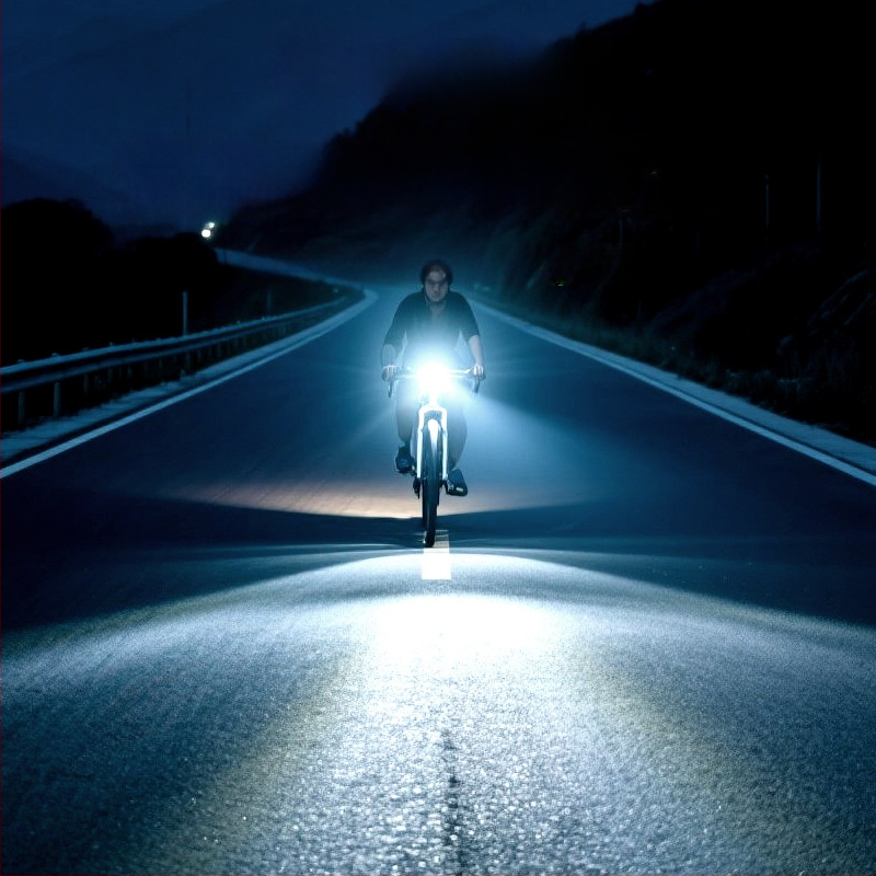 CYCLE ZONE Predné svetlo na bicykel – silné svetlo, vodotesné, na nočné jazdy