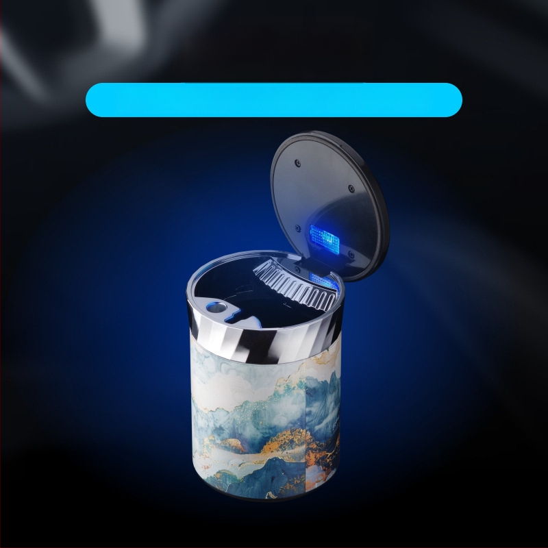 FOGSON automobilová popolník s viečkom a LED, kovový, prenosný, viacfunkčný, skladovanie