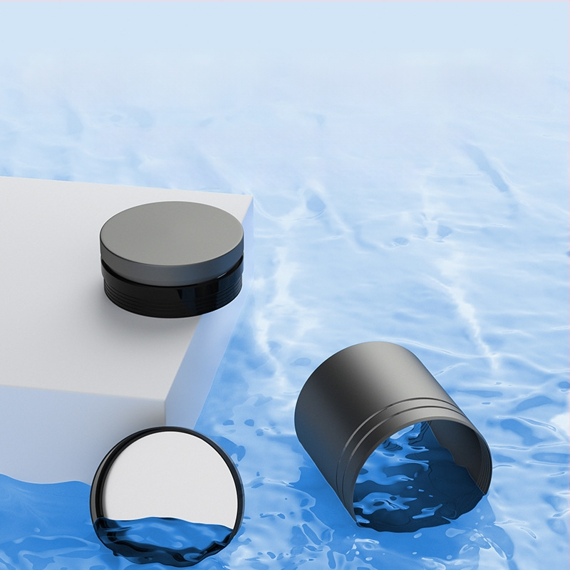 Chytrý automobilový popolník s vekom a svetlom, kovový, model YHG-1, gravírovaný povrch, prispôsobiteľný, na použitie v aute aj doma