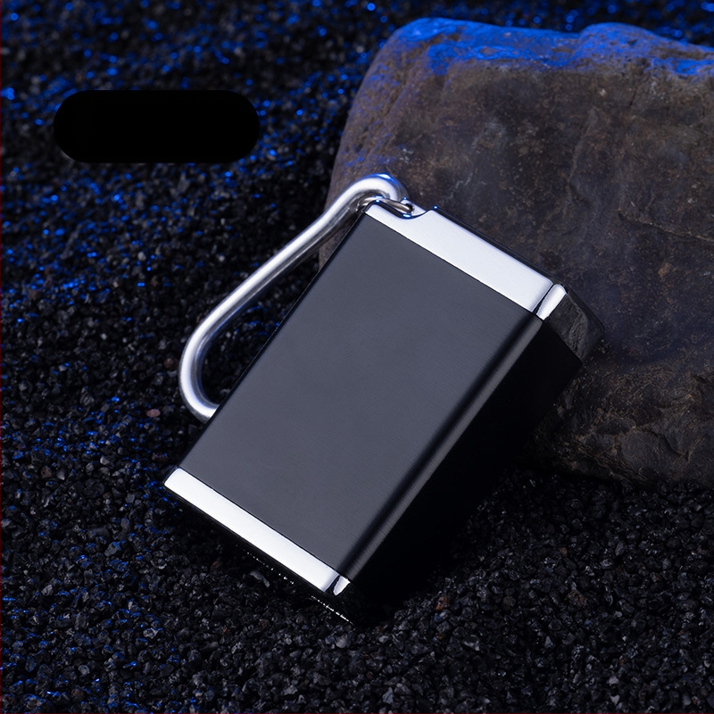 Prenosný popolník do auta zo zinkovej zliatiny s visiacim zapínaním - veľká kapacita, potlač loga, prispôsobenie