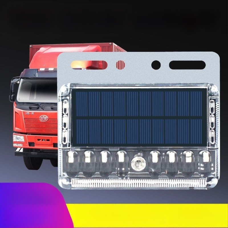 LED zadné svetlo nákladného auta so solárnym blikaním, anti-tailgating, silné magnetické uchytenie, 12-24V